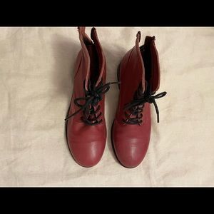 Bueno Red Boots with Black Laces
